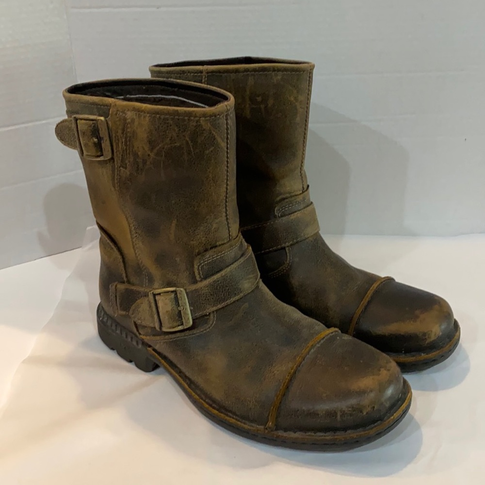 UGG Men’s Motorcycle Distressed Boots Brown Rockville ll Model# 3043 Size 11